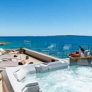 Natura Luxury Vila Mandre